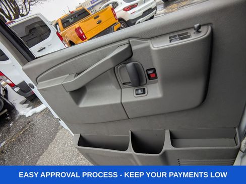 Used 2021 GMC Savana 2500 w/ Driver Convenience Package image 31