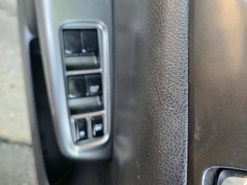 Used 2014 Subaru Impreza WRX 4dr Man WRX image 11