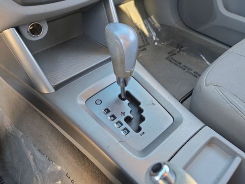 Used 2010 Subaru Forester 2.5X Limited image 16