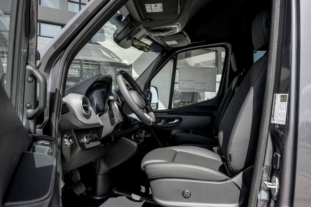 Used 2026 Mercedes-Benz Sprinter 2500 image 12