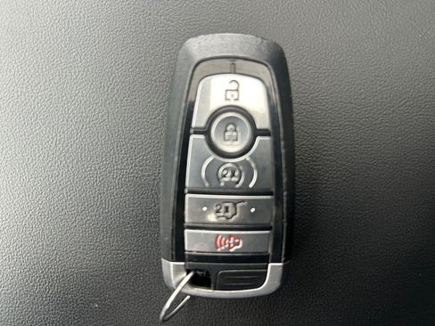 Used 2022 Ford Explorer ST w/ Equipment Group 401A AWD/4WD image 31