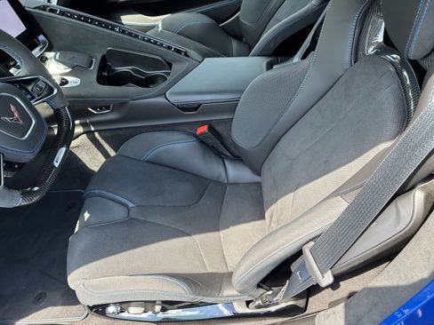 Used 2025 Chevrolet Corvette E-Ray AWD/4WD image 12