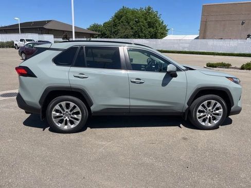 Used 2023 Toyota RAV4 XLE Premium AWD/4WD image 7