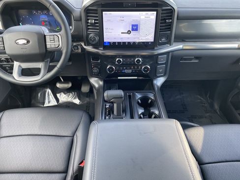 Used 2025 Ford F150 Lariat w/ Equipment Group 501A Mid image 14