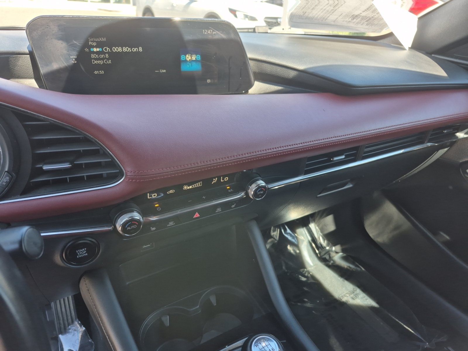 Used 2020 MAZDA MAZDA3 Hatchback w/ Premium Package FWD image 11
