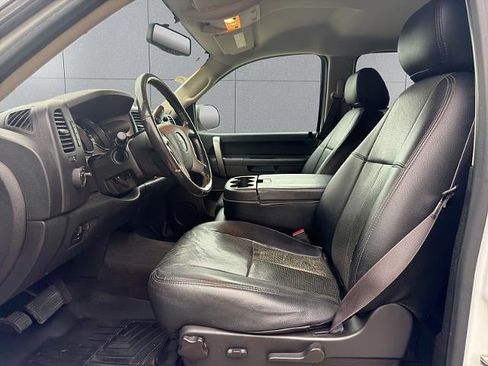 Used 2014 GMC Sierra 2500 SLE w/ SLE Preferred Package AWD/4WD image 24