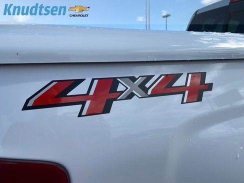 Used 2018 Chevrolet Silverado 1500 LTZ w/ LPO, Protection Package AWD/4WD image 9