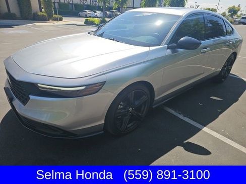 Used 2024 Honda Accord Sport image 4