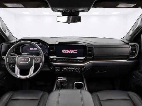 Used 2024 GMC Sierra 1500 Elevation w/ Elevation Premium Package AWD/4WD image 24
