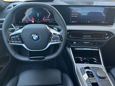 Used 2025 BMW 330i xDrive Sedan w/ Premium Package AWD/4WD image 18