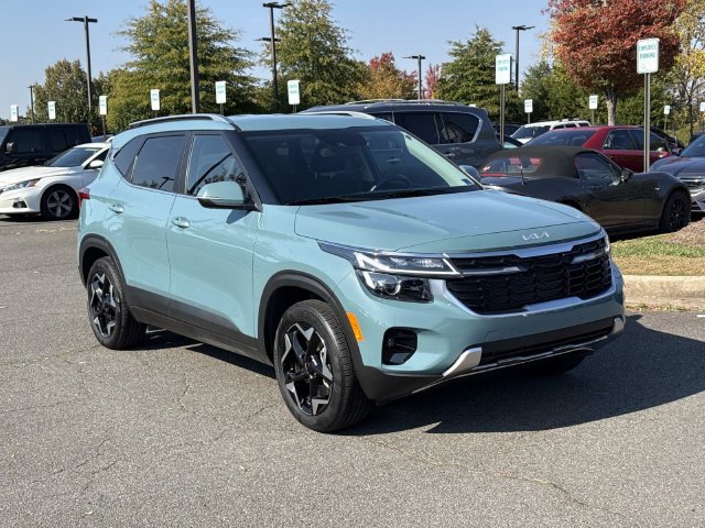 Used 2025 Kia Seltos EX AWD/4WD image 1