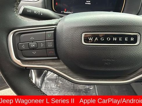 Used 2024 Jeep Wagoneer L Series II w/ Flexible Seating Group image 19