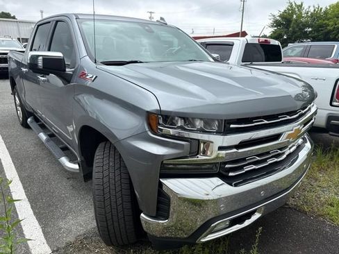 Used 2020 Chevrolet Silverado 1500 LTZ w/ LTZ Plus Package AWD/4WD image 11
