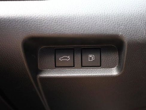 Used 2025 Toyota Crown AWD/4WD image 20