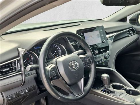 Used 2024 Toyota Camry SE w/ Convenience Package FWD image 10