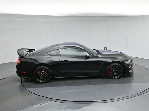 Certified 2017 Ford Mustang Shelby GT350R w/ GT350R Equipment Group 920A image 36