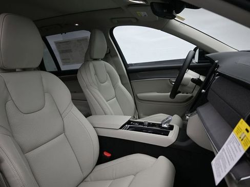 New 2026 Volvo XC90 B6 Ultra w/ Protection Package Premier image 36