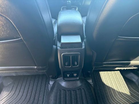 Used 2020 Jeep Compass Latitude FWD image 17