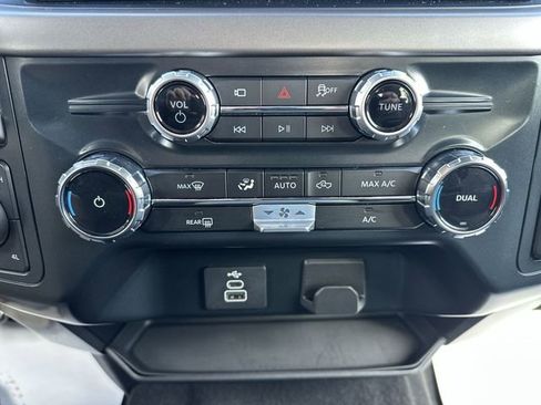 Used 2025 Ford F150 XLT w/ Equipment Group 301A Standard AWD/4WD image 19