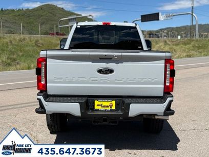 New 2026 Ford F350 Lariat w/ Black Appearance Package