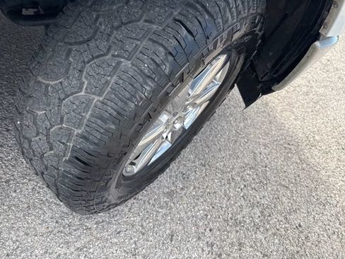 Used 2018 Ford F150 XLT w/ Equipment Group 302A Luxury AWD/4WD image 13