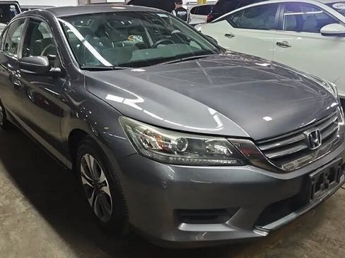 Used 2013 Honda Accord LX image 4