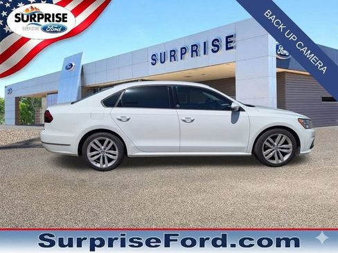 Used 2019 Volkswagen Passat 2.0T Wolfsburg FWD image 5