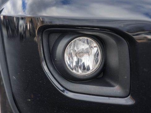 Used 2019 GMC Canyon SLT w/ Driver Alert Package image 16