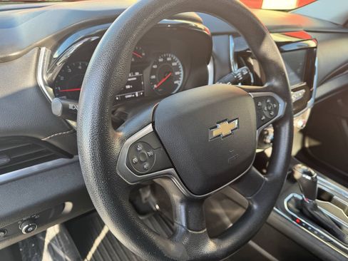 Used 2018 Chevrolet Traverse LS AWD/4WD image 36