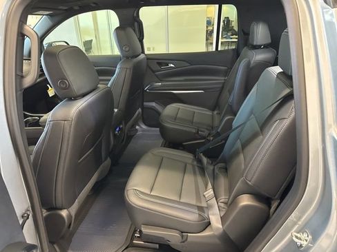 New 2026 Chevrolet Traverse LT w/ Sun and Wheel Package image 27