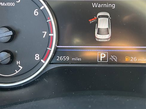 Certified 2024 Nissan Sentra SR image 9