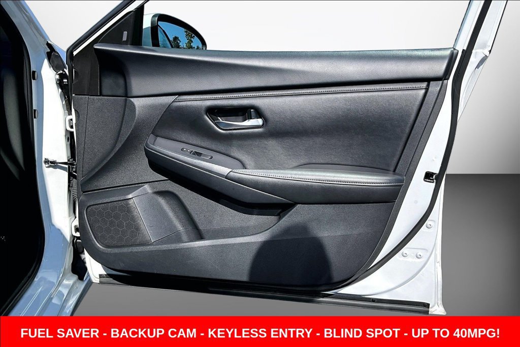 Used 2024 Nissan Sentra SV FWD image 32