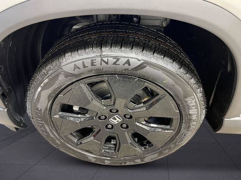 New 2026 Honda Pilot Black Edition image 11