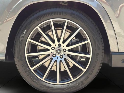 New 2026 Mercedes-Benz GLS 450 4MATIC image 27