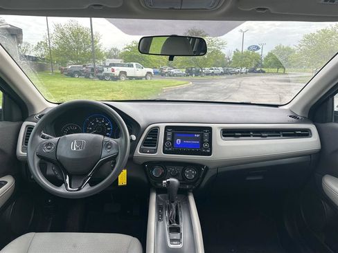 Used 2020 Honda HR-V LX image 5