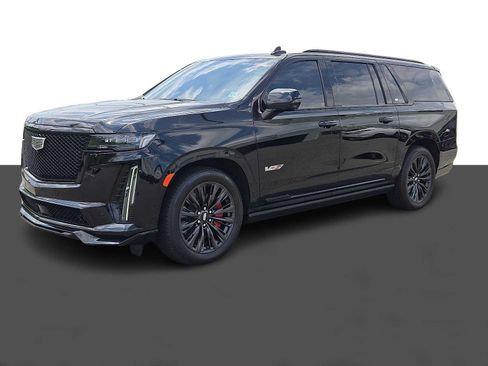 Used 2023 Cadillac Escalade ESV V w/ LPO, ONYX Package AWD/4WD image 3