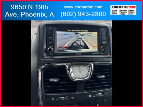 Used 2016 Chrysler Town & Country Touring image 14