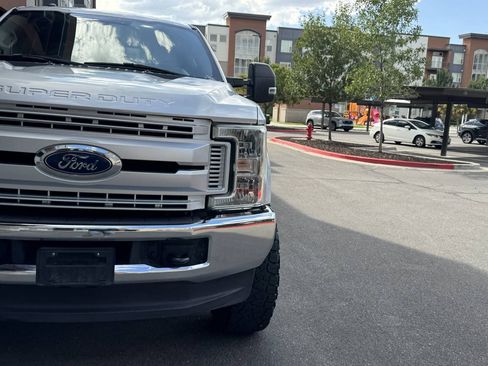 Used 2017 Ford F250 XLT AWD/4WD image 11