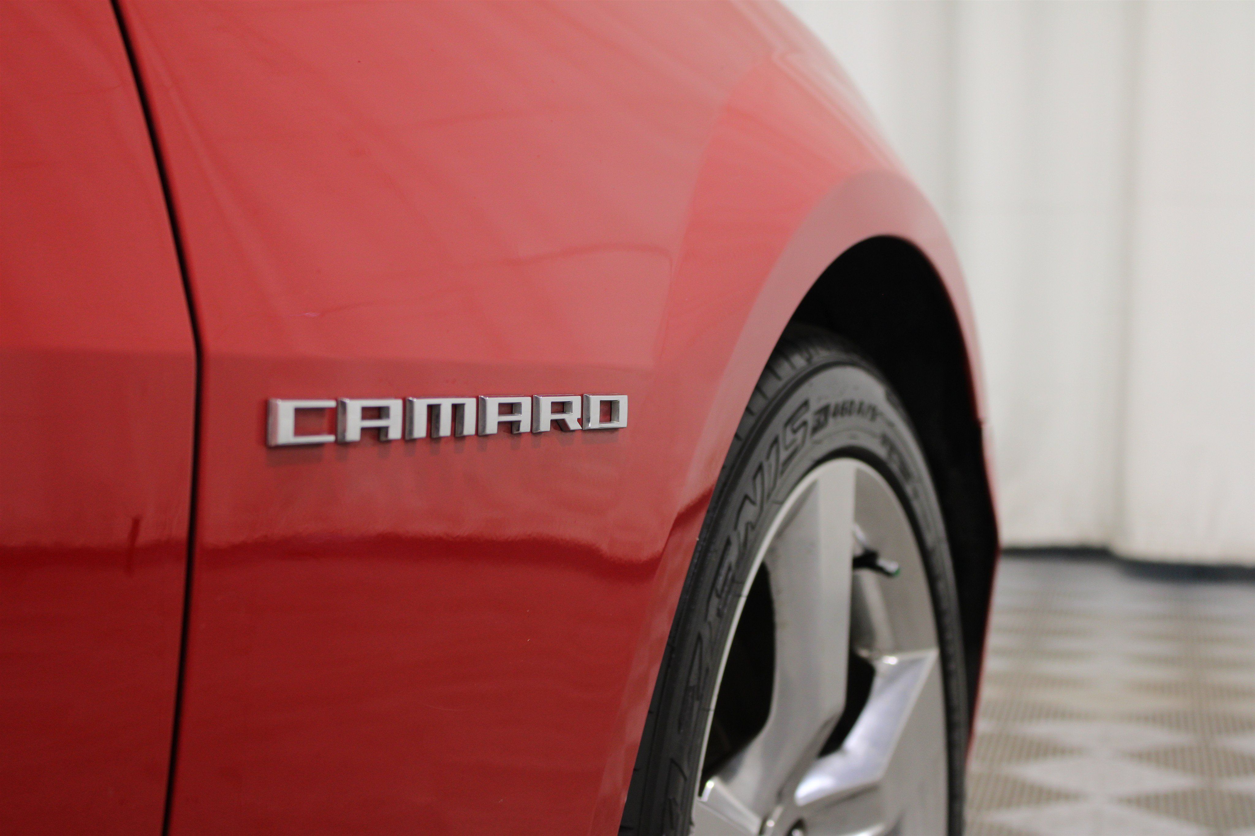 Used 2010 Chevrolet Camaro SS RWD image 28