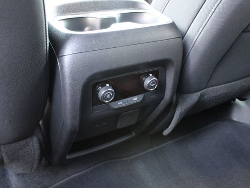 Used 2026 Chevrolet Traverse LT w/ Driver Confidence Package FWD image 20
