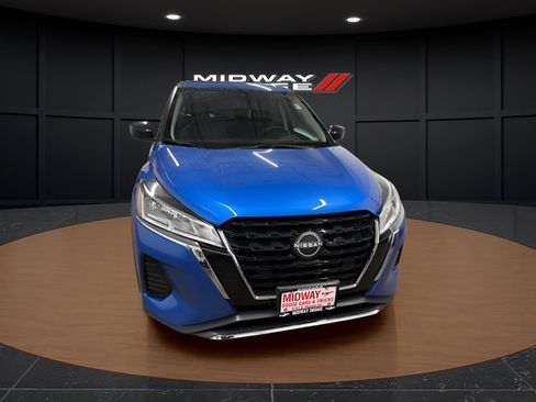 Used 2024 Nissan Kicks S FWD image 5