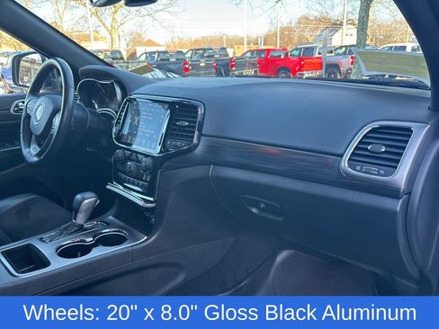 Used 2019 Jeep Grand Cherokee Altitude image 17