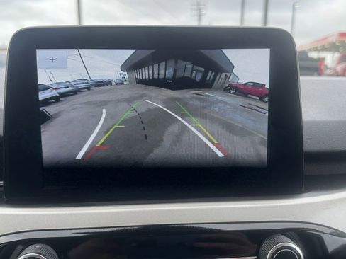 Used 2020 Ford Escape SE image 20