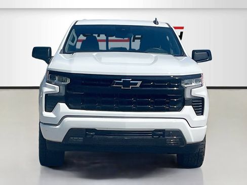 Used 2023 Chevrolet Silverado 1500 RST w/ Convenience Package II AWD/4WD image 2
