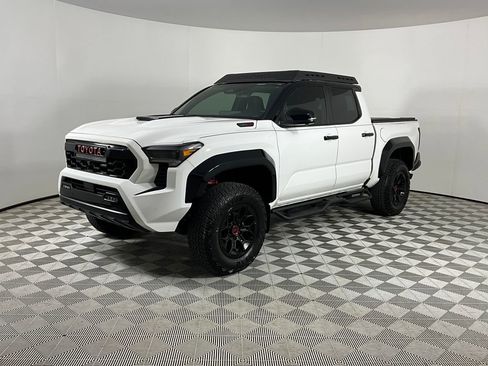 Used 2025 Toyota Tacoma TRD Pro AWD/4WD image 1