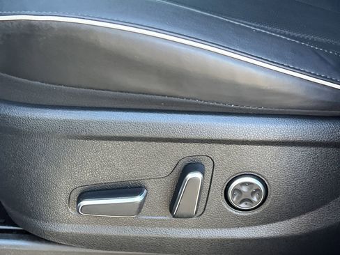 Used 2024 Hyundai Palisade SEL w/ Premium Package image 23