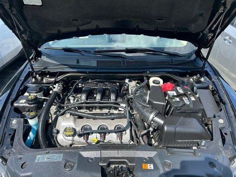 Used 2010 Ford Taurus Limited FWD image 20