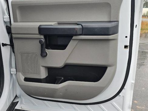 Used 2022 Ford F550 4x4 Crew Cab Super Duty image 18