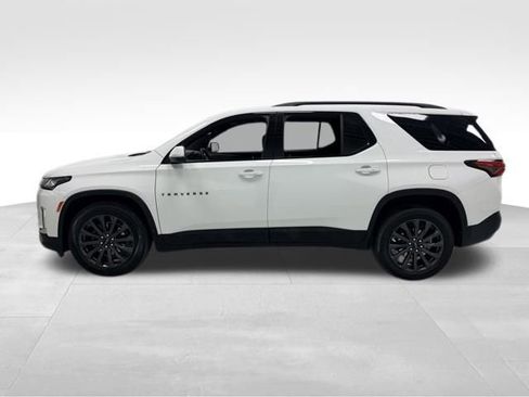 Certified 2023 Chevrolet Traverse RS image 3