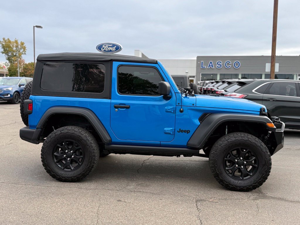 Used 2022 Jeep Wrangler Sport AWD/4WD image 40